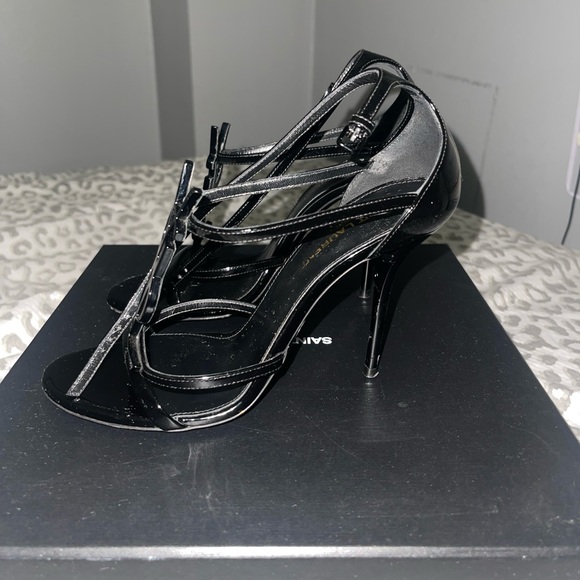 Saint Laurent Glossy Black Heels - Picture 5 of 8